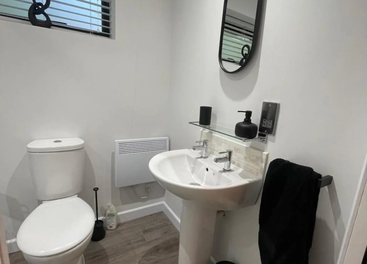 Lake View Wimborne Minster Apartment