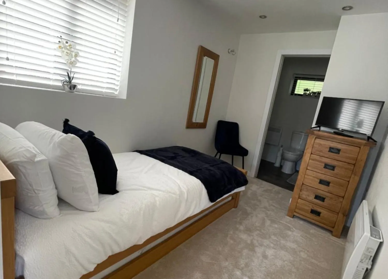 Lake View Wimborne Minster Apartment